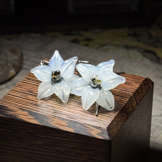 百合のピアス両耳用