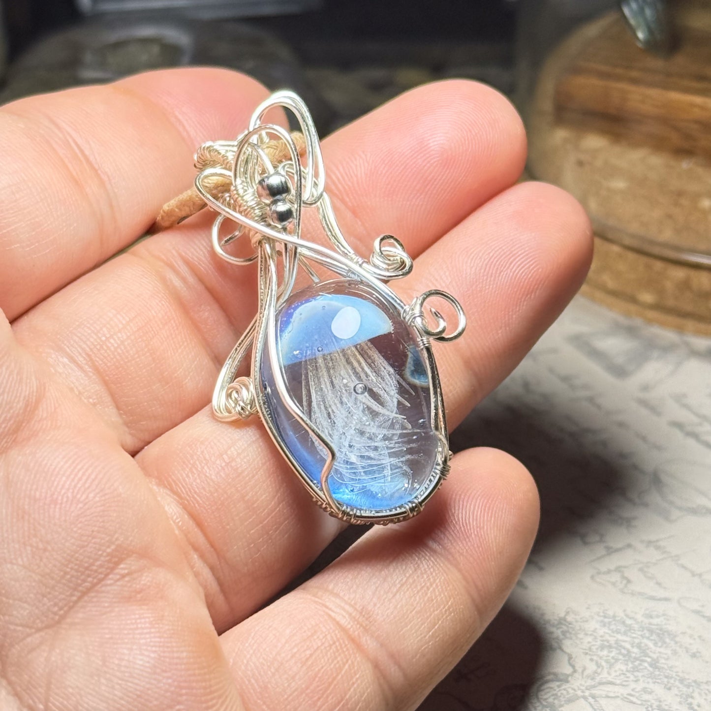 クラゲのワイヤーラッピングペンダント　＃262