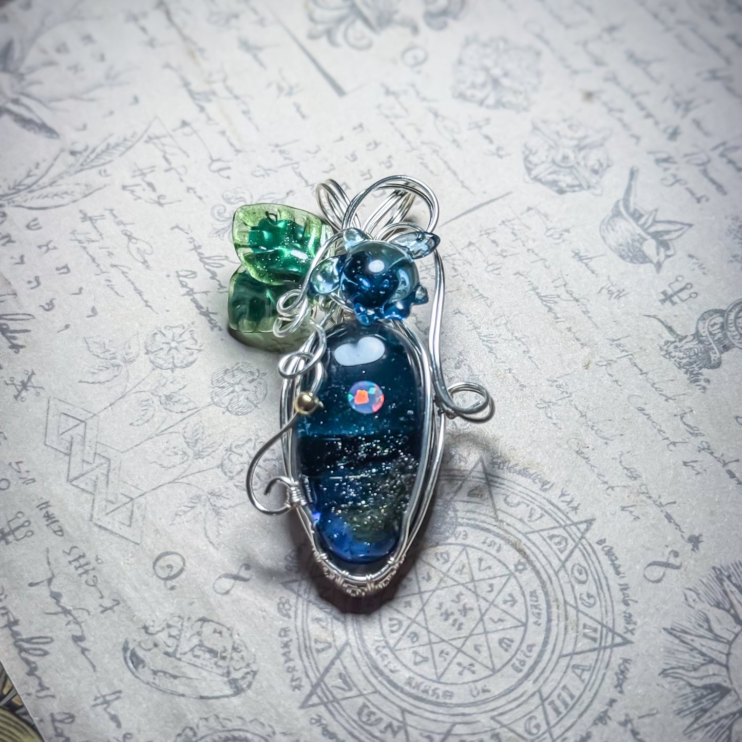 Wire-wrapped Pendant Moonlight Beach Guardian ~Sea Turtle~ #26241