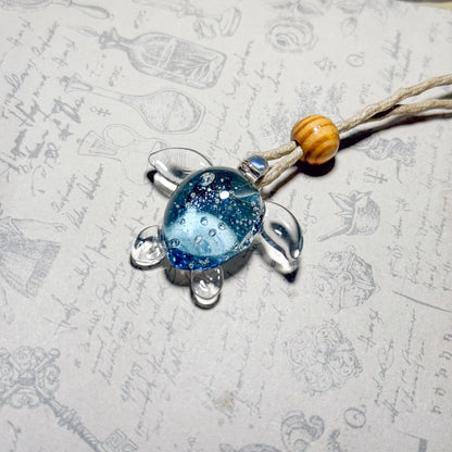 ウミガメのペンダント　水の輝き ＃4092